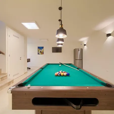 Moderana * Vrh (Krk)