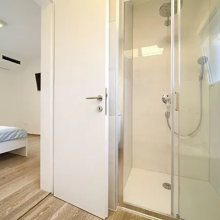 Moderana Vrh (Krk)